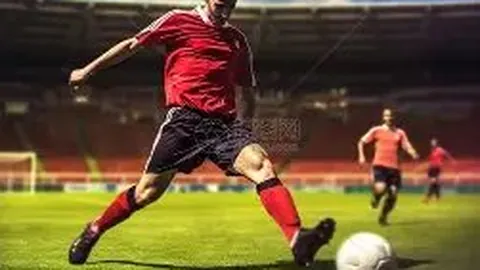 瓜迪奥拉独家揭秘：揭秘我与吉马良斯的默契瞬间！直言其卓越表现，两人关系亲密无间！